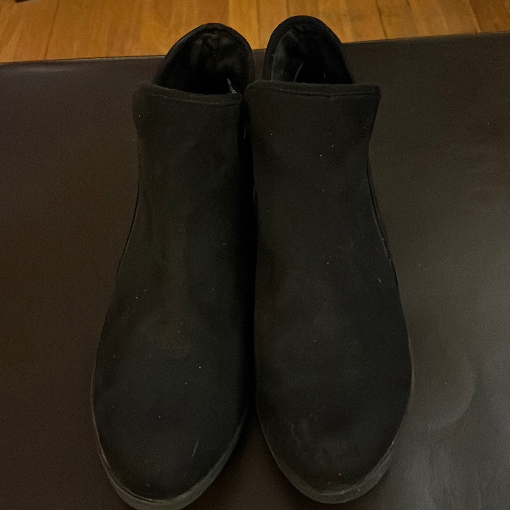 Time and Tru Womens WWTT49DP030 Size 7 Black  Fabric Slip On Ankle Boots Booties